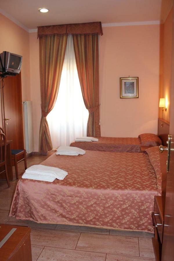 Alex City Inn III โรม ภายนอก รูปภาพ
